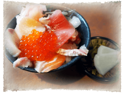 特製の海鮮丼の画像